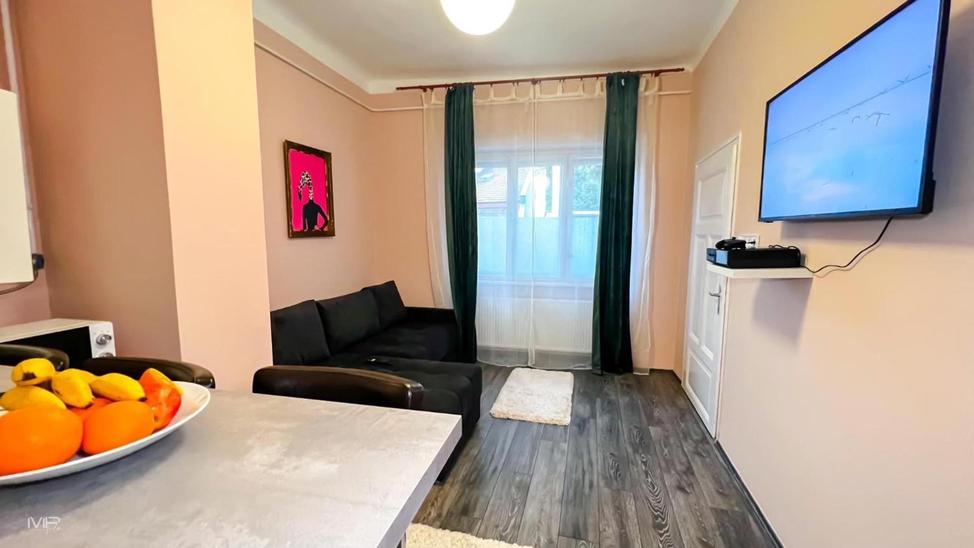 Flamingo Rezidencia Apartman Eger Exteriér fotografie